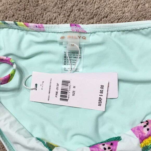 PILYQ Fresca embroidered watermelon full bottom. - Picture 7 of 8